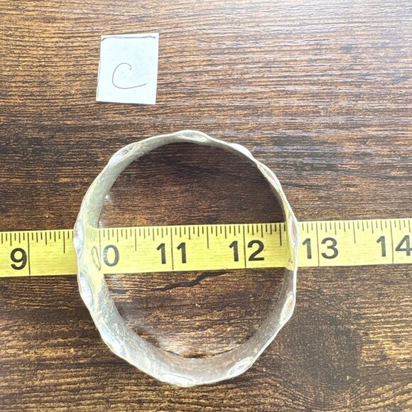 Silver Tone Wavy Design Textured Finish Bangle Bracelet Size 7.5" Fit - Picture 7 of 9
